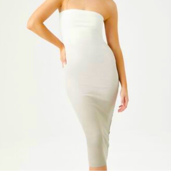 **NEVER WORN OMBRÉ DYE WASH DRESS - Picture 2 of 5